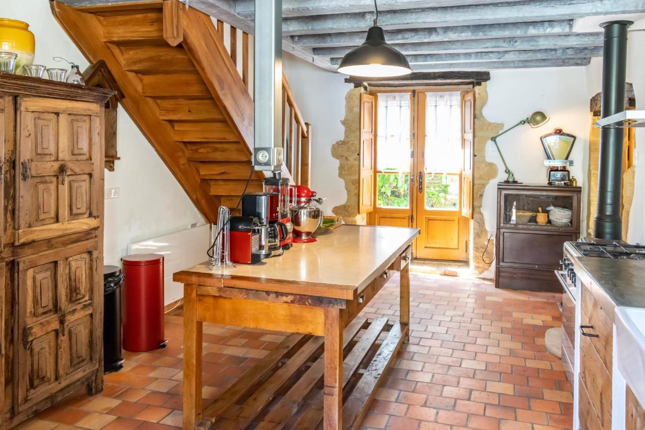 Le Clos Des Songes Saint-Leon-sur-Vezere Exteriör bild